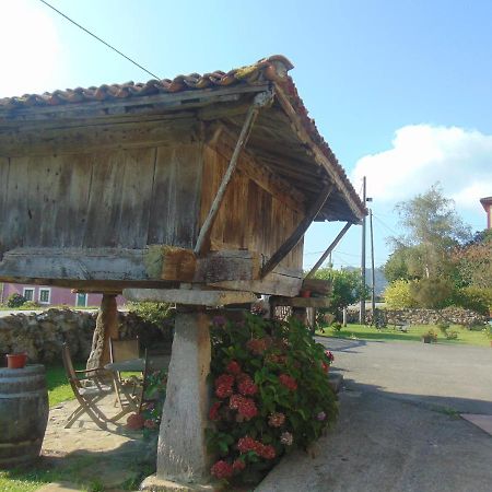Pensjonat Casa Barreta Villaviciosa  Zewnętrze zdjęcie