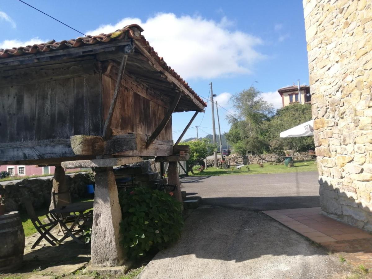 Pensjonat Casa Barreta Villaviciosa  Zewnętrze zdjęcie