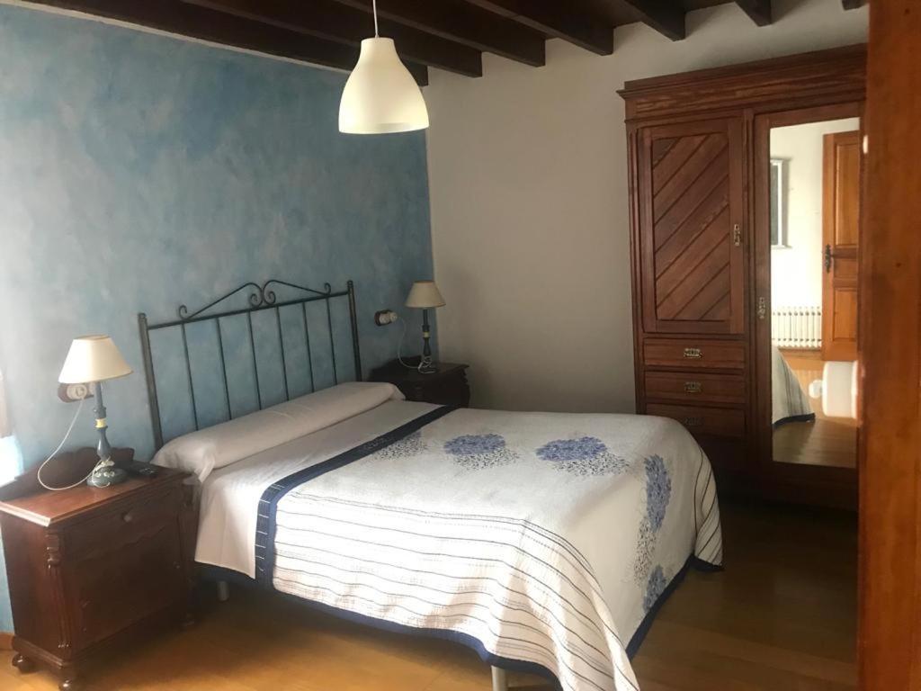 Pensjonat Casa Barreta Villaviciosa  Zewnętrze zdjęcie