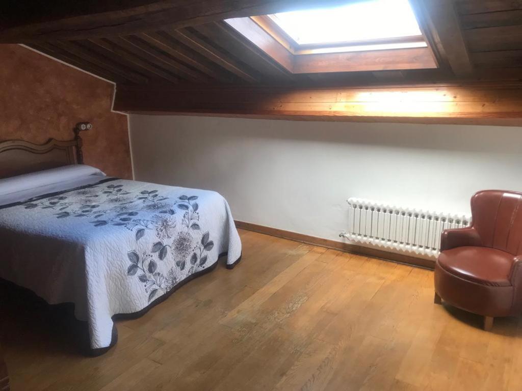 Pensjonat Casa Barreta Villaviciosa  Zewnętrze zdjęcie