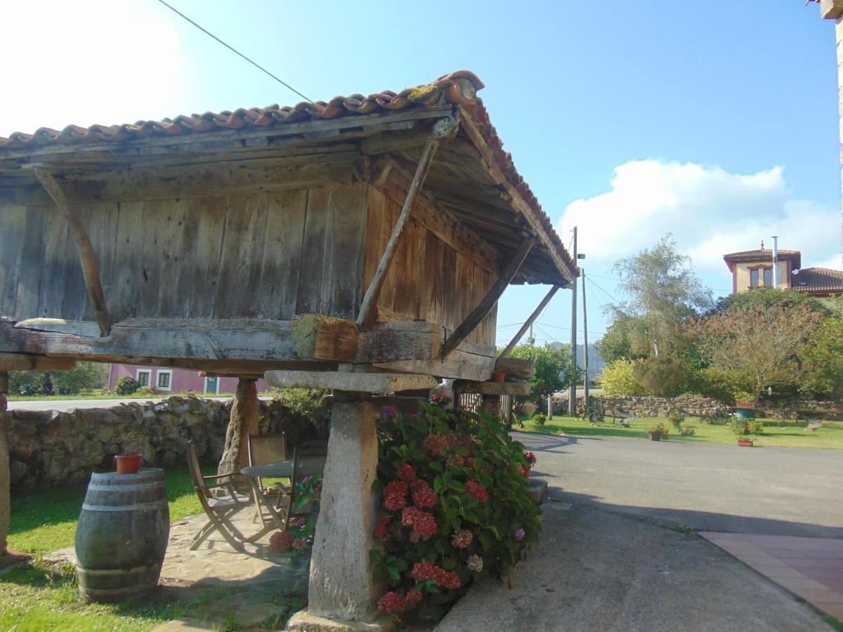 Pensjonat Casa Barreta Villaviciosa  Zewnętrze zdjęcie
