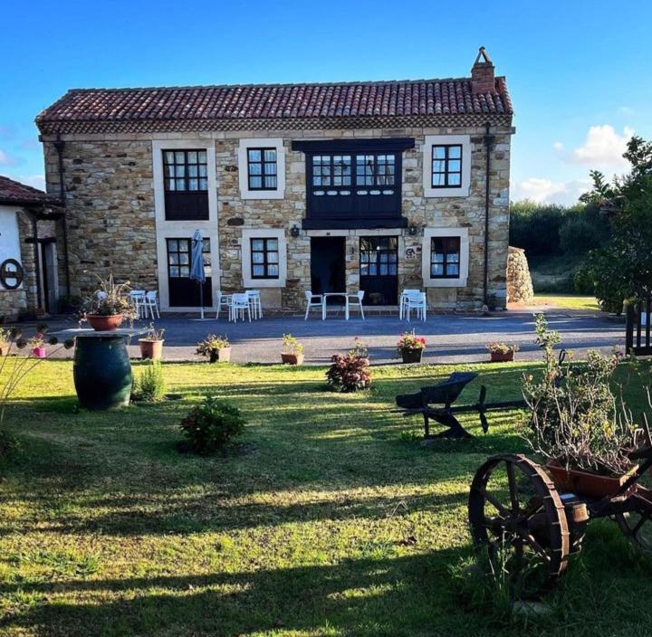Pensjonat Casa Barreta Villaviciosa  Zewnętrze zdjęcie